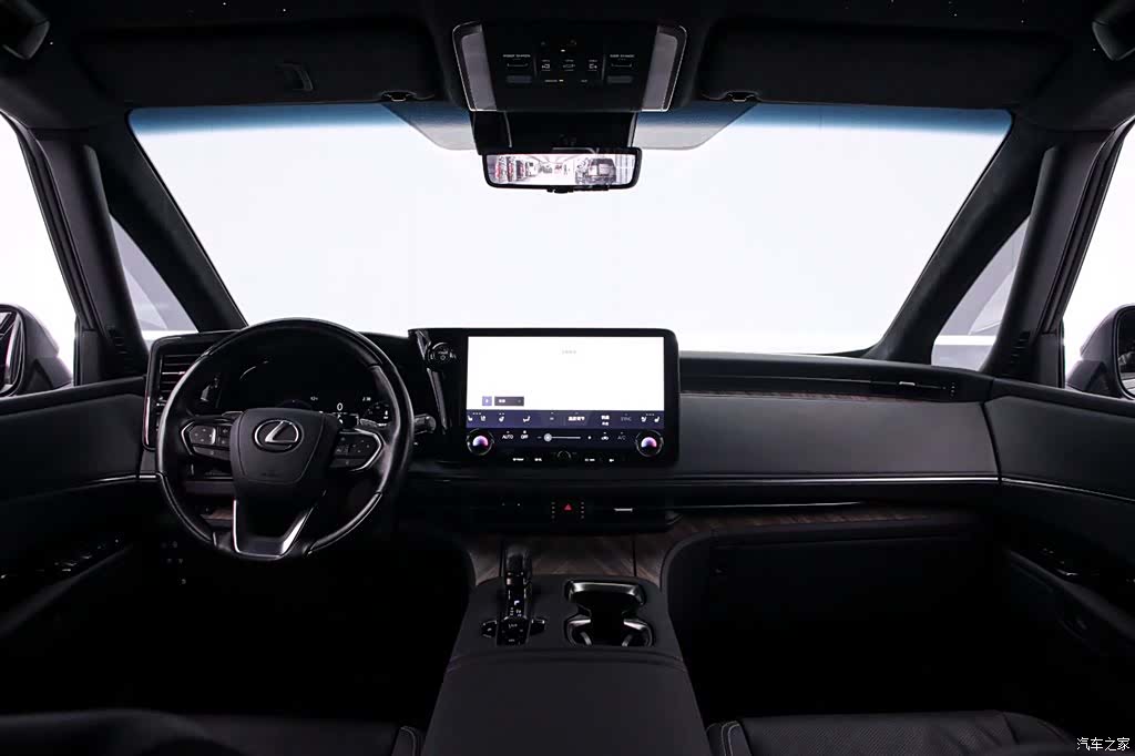 Lexus LM, 2024 все фото