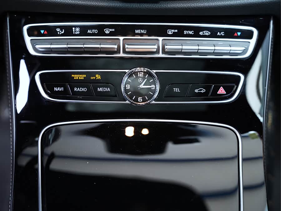 Mercedes-Benz E-Class 2018, фото 13