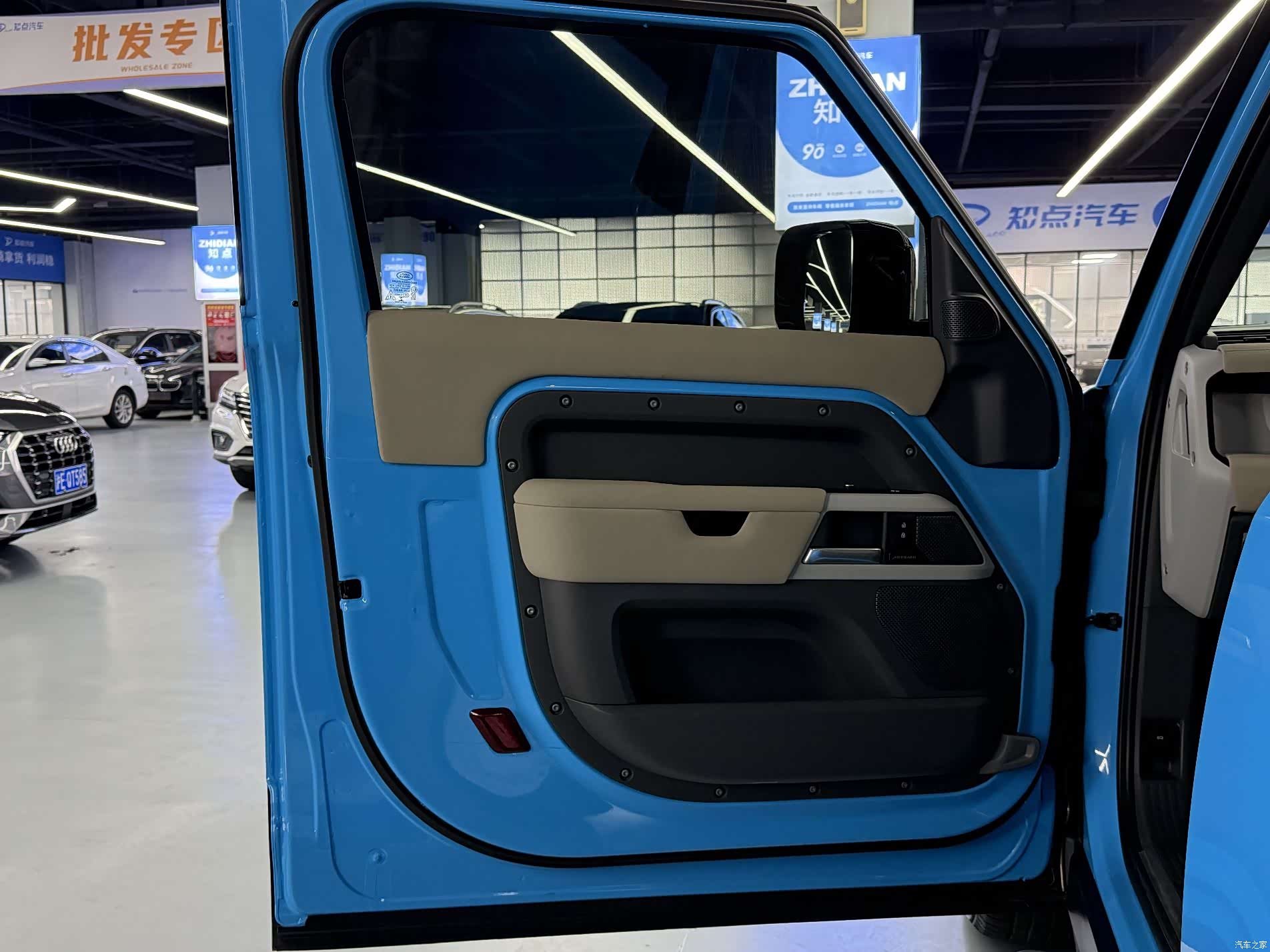 Land Rover Defender, 2021 8