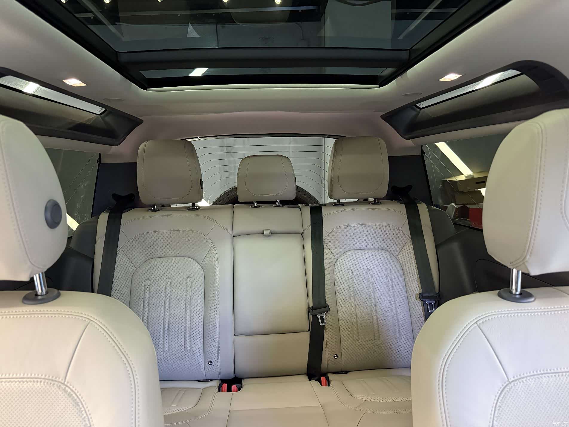 Land Rover Defender, 2021 19
