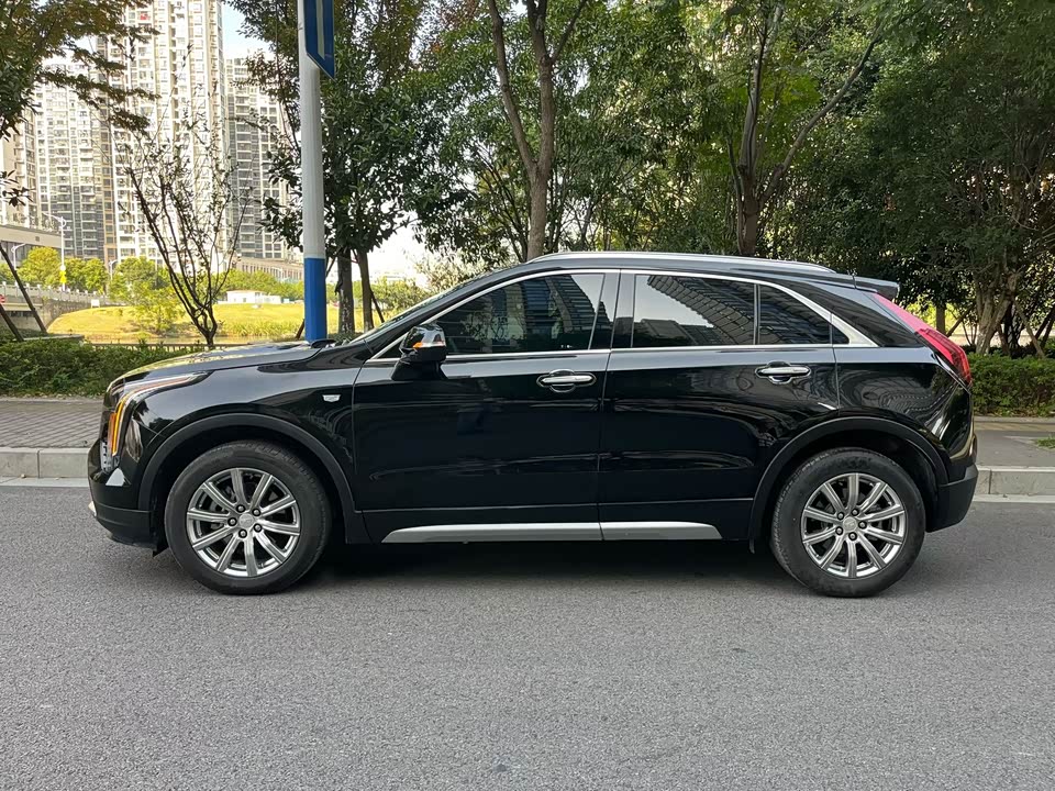 Cadillac XT4