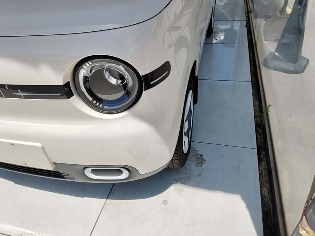 Geely Panda, 2025 24