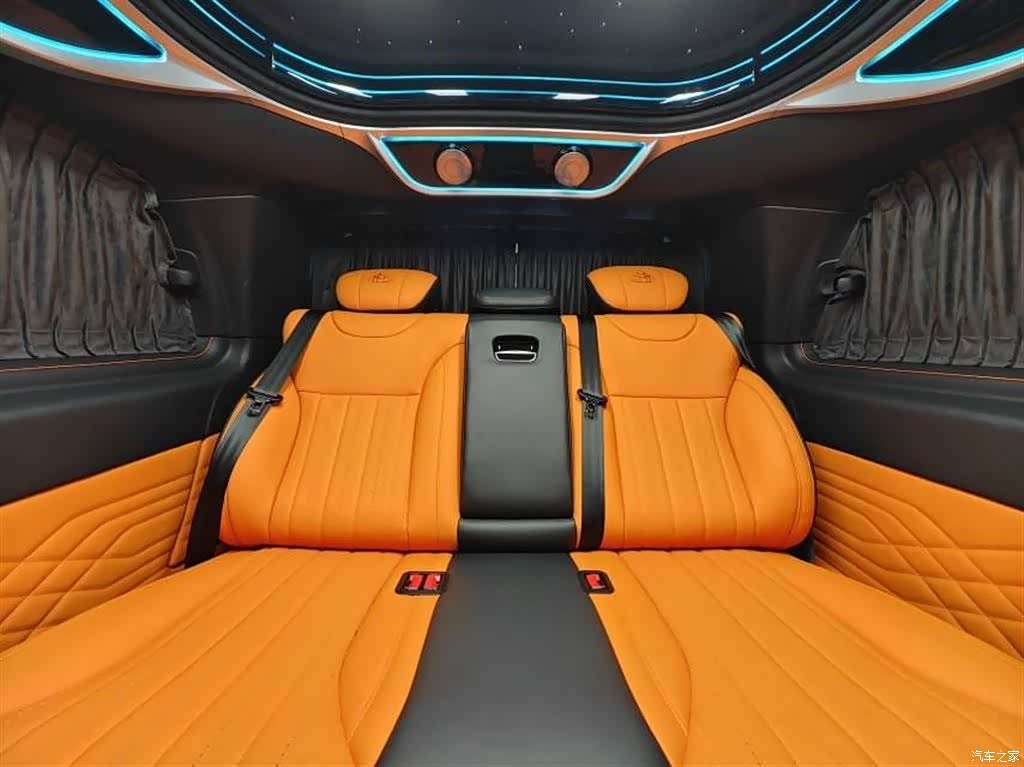 Mercedes-Benz 7, 2023 14