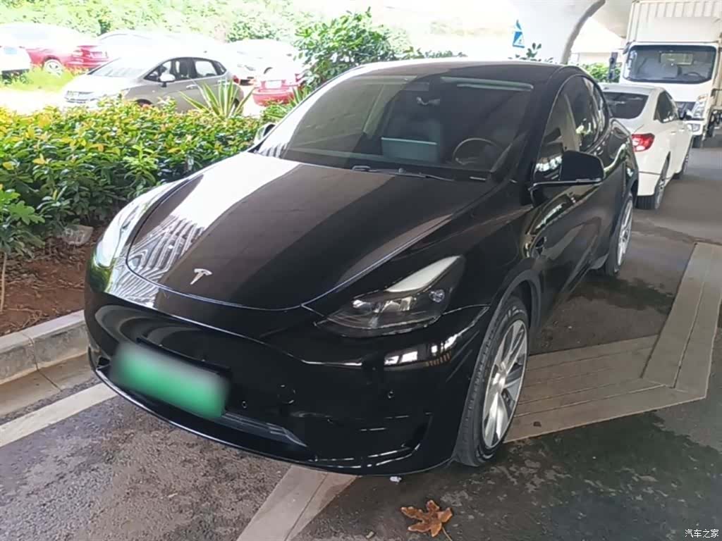 Tesla Model Y, 2022 2