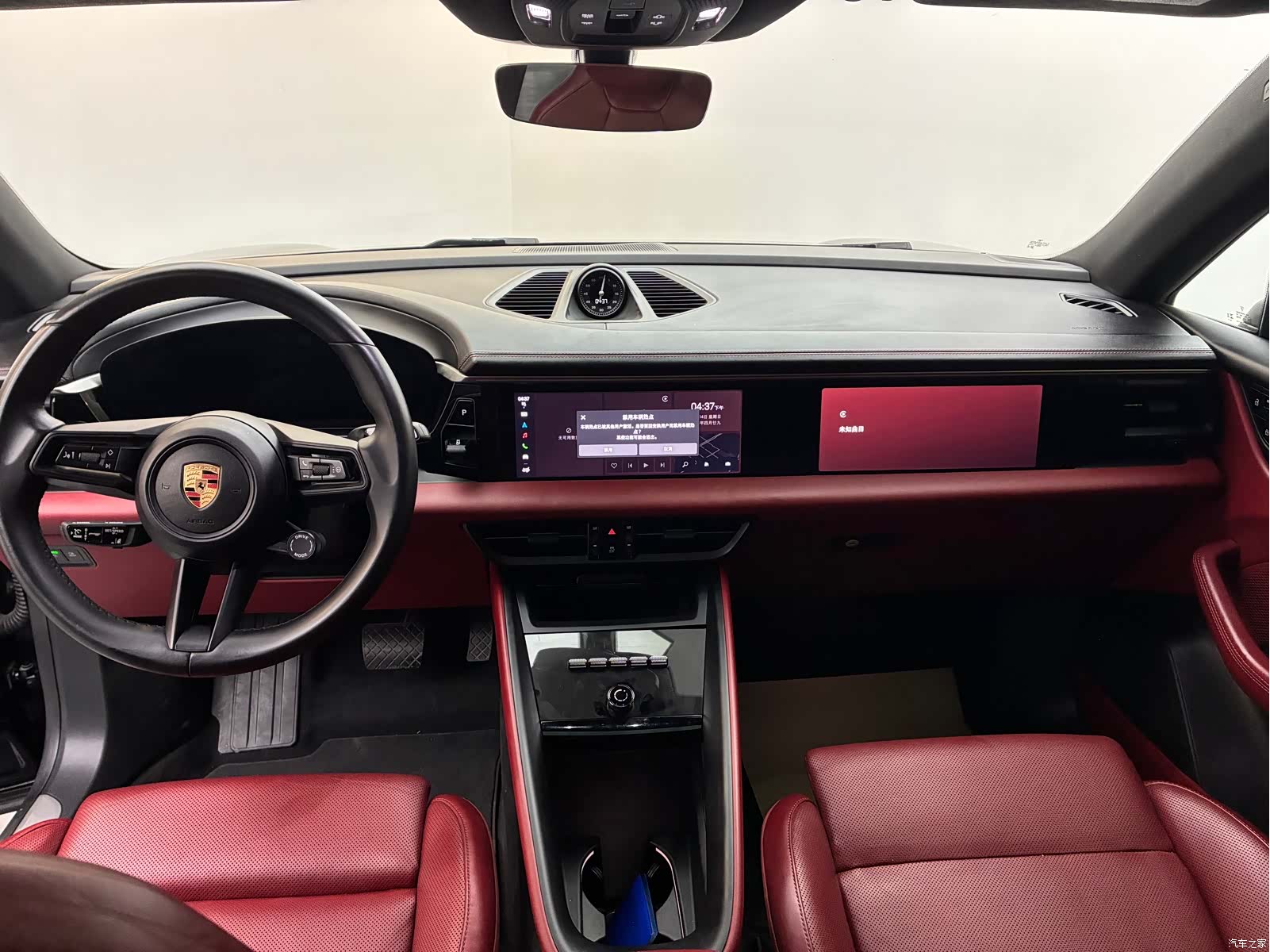 Porsche Macan, 2025 12
