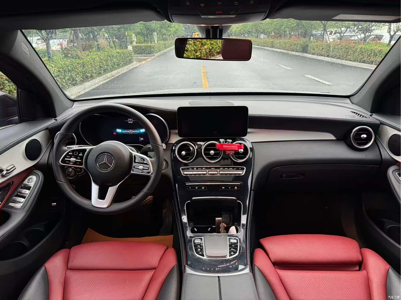 Mercedes-Benz GLC, 2020 13