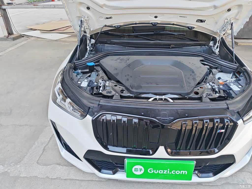 BMW iX1, 2024 21