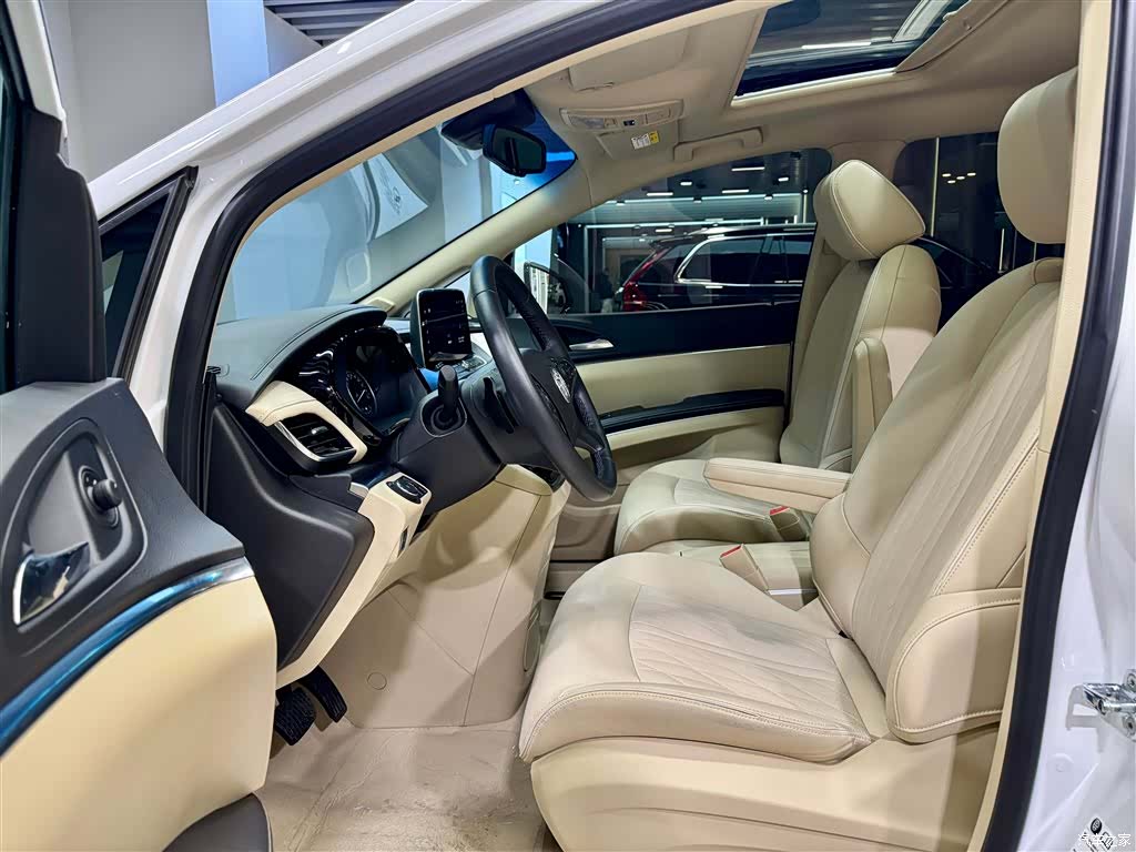 Buick GL8, 2025 17