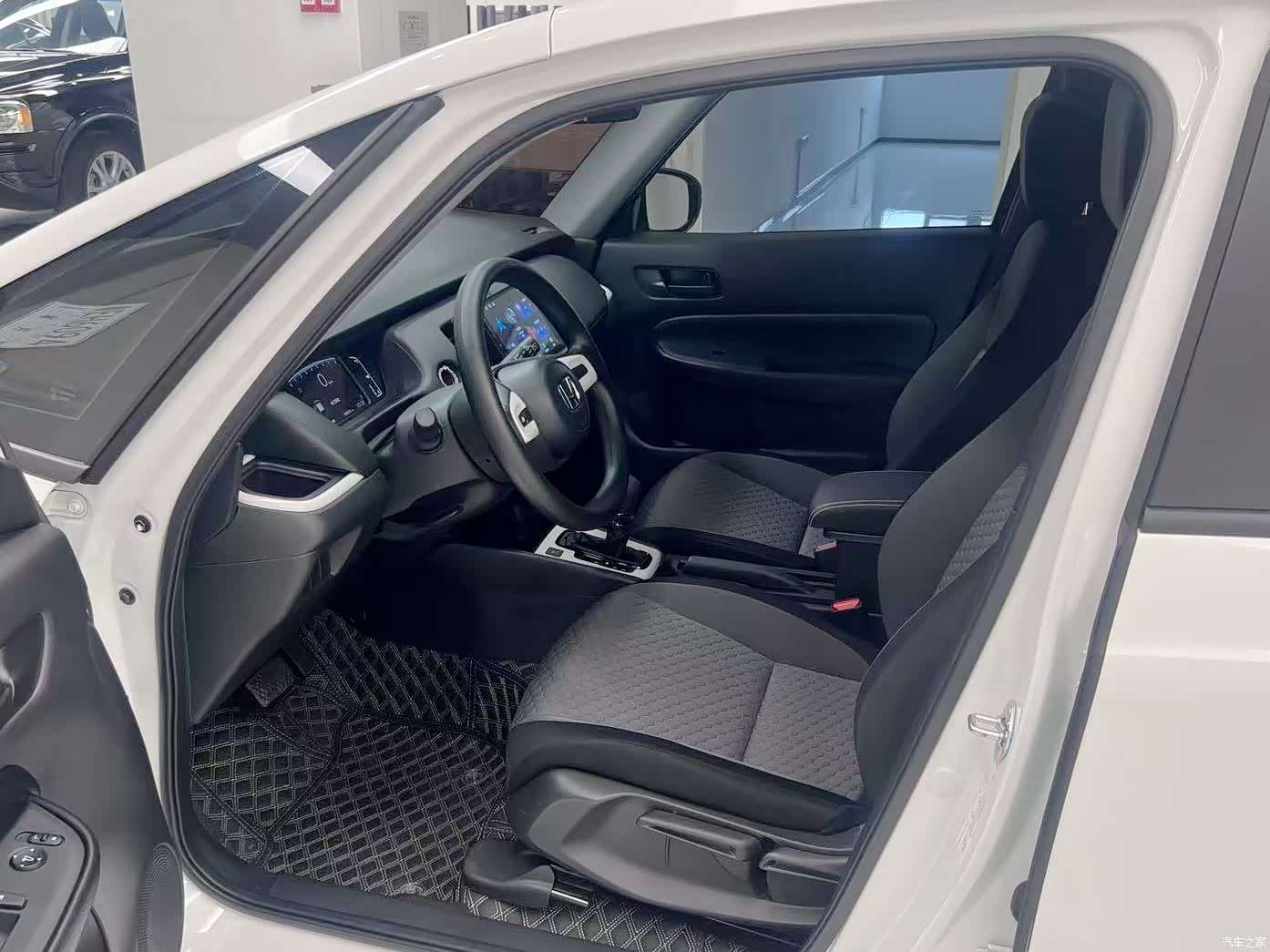 Honda Fit, 2025 8