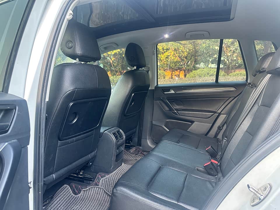 Volkswagen Golf*Jiayu