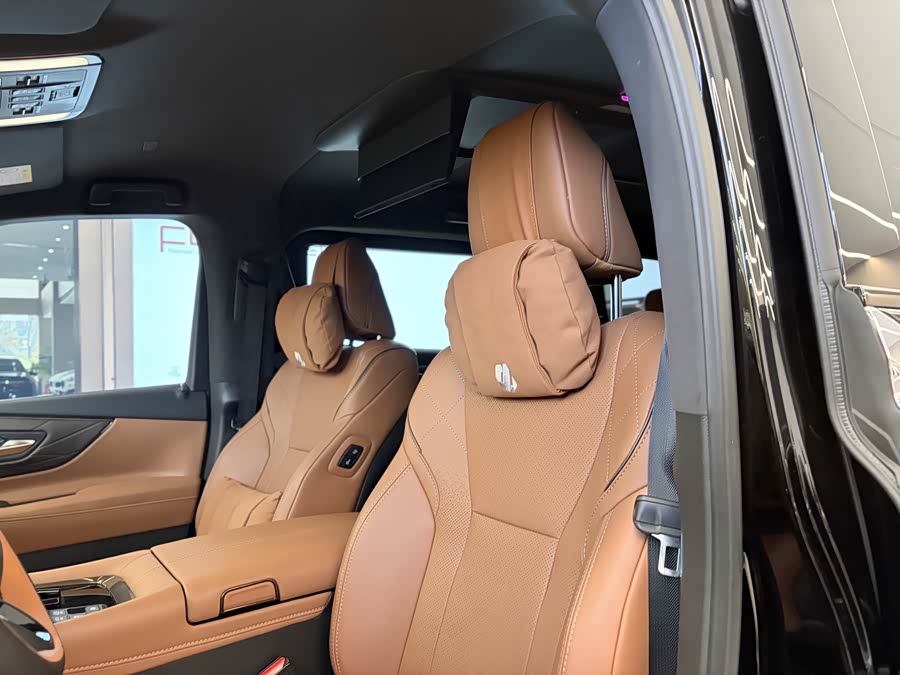 Toyota Alphard 2026, фото 8