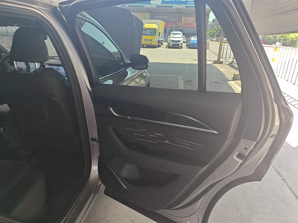 Geely Monjaro
