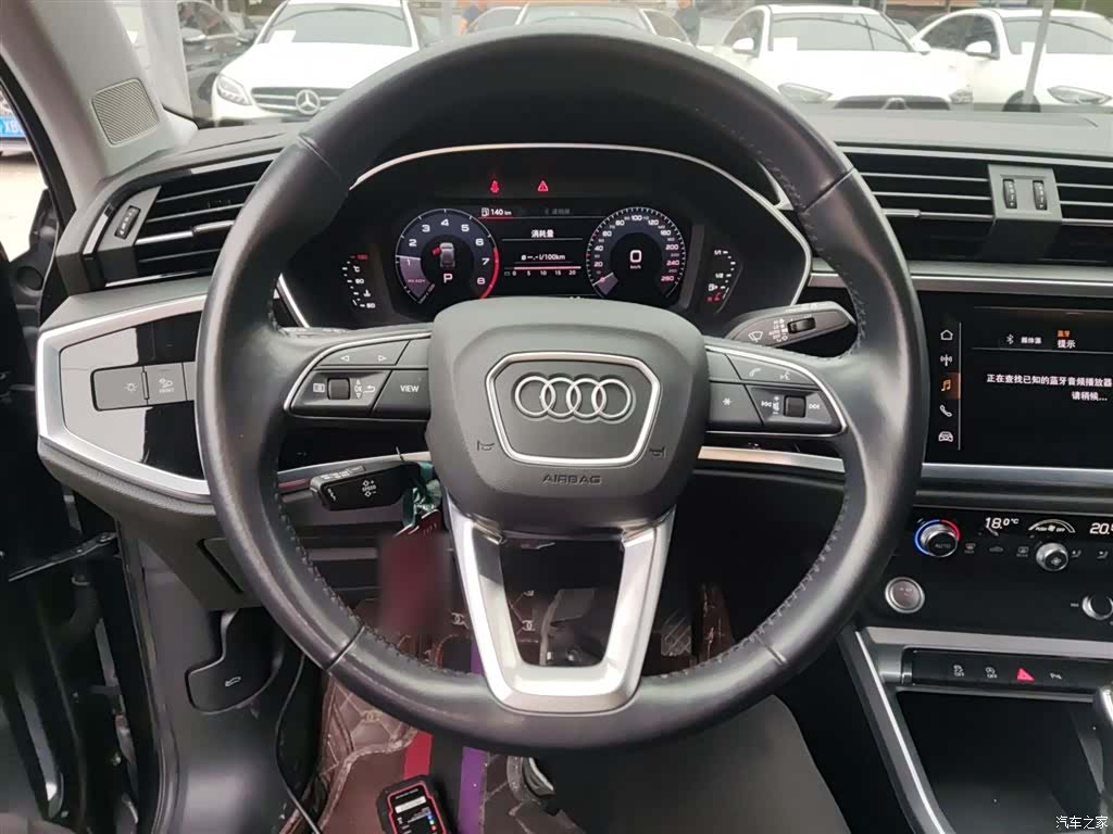 Audi Q3, 2021 11