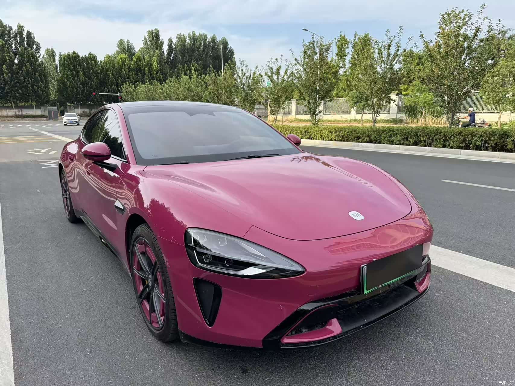 Xiaomi SU7, 2025 3
