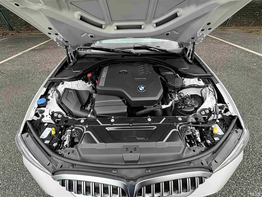 BMW 3 Series, 2023 31