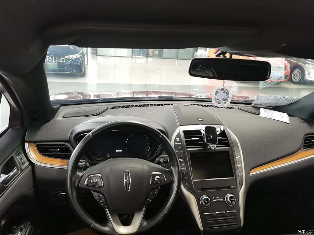 Lincoln MKC, 2016 6