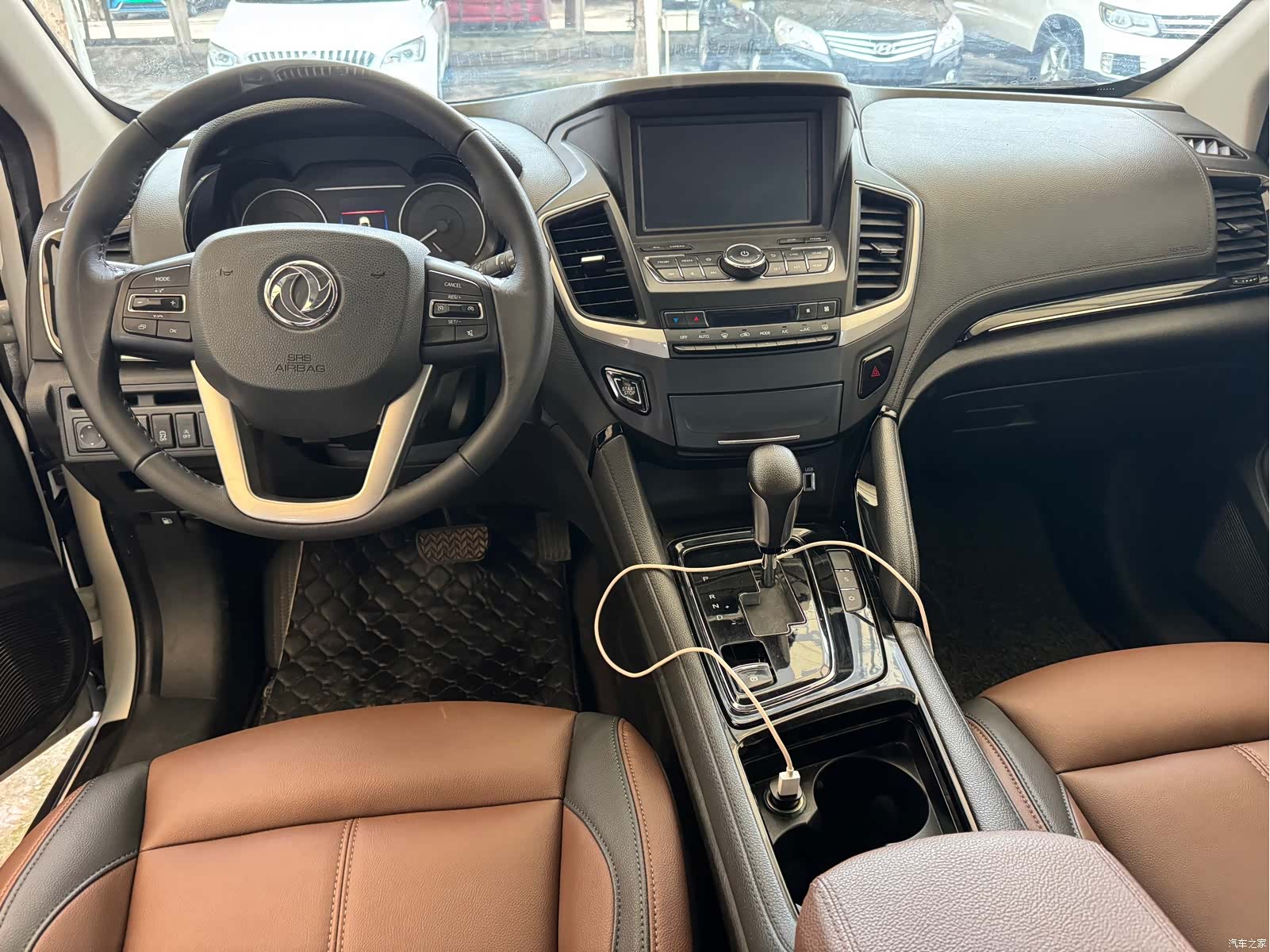 DongFeng AX7, 2018 9