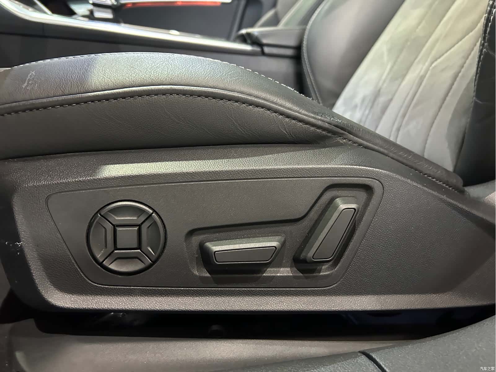 Audi A6L, 2021 11