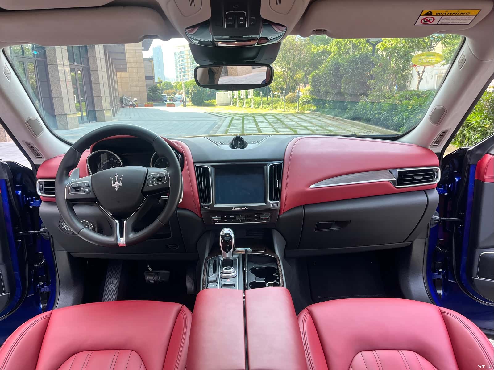 Maserati Levante, 2017 все фото