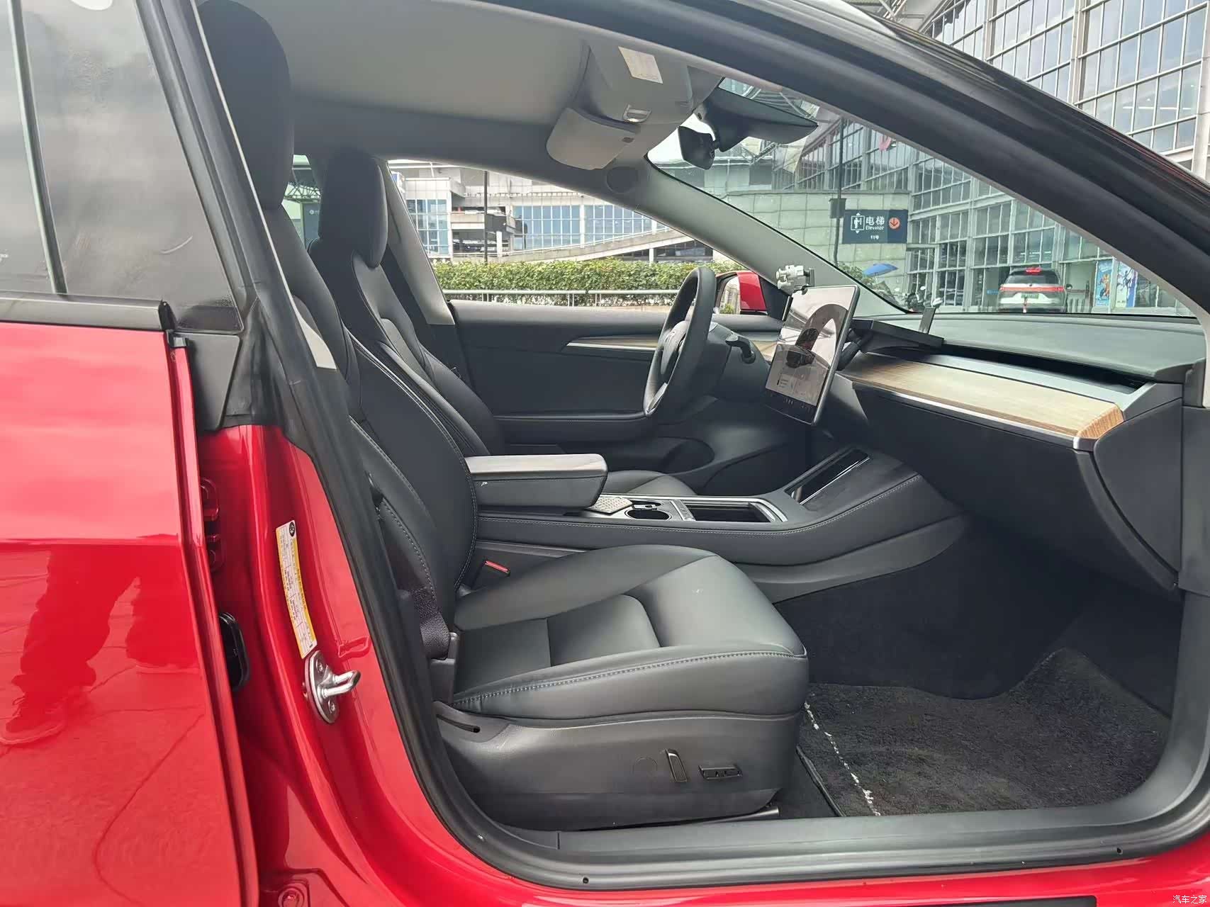Tesla Model 3, 2022 9