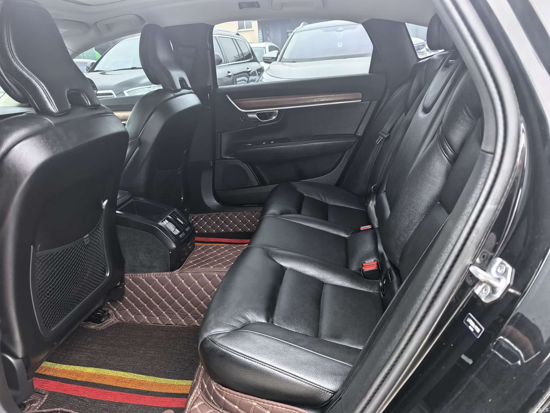 Roewe i6, 2022 все фото
