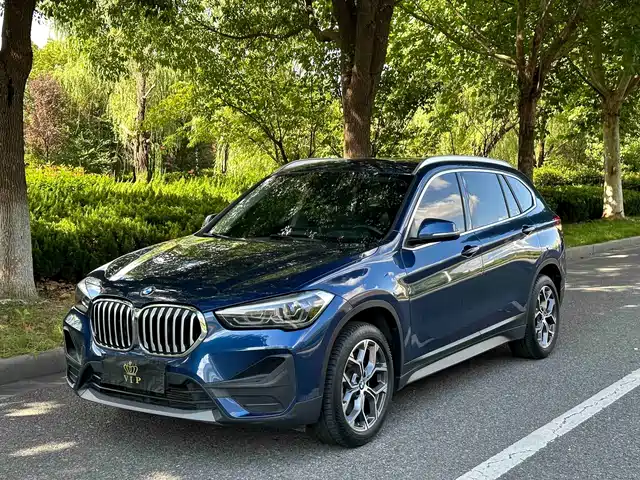 BMW X1 2021 — купить из Китая под заказ