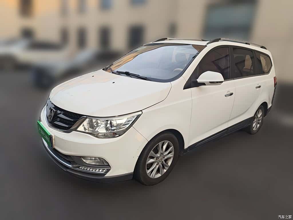 Wuling 730, 2017 2