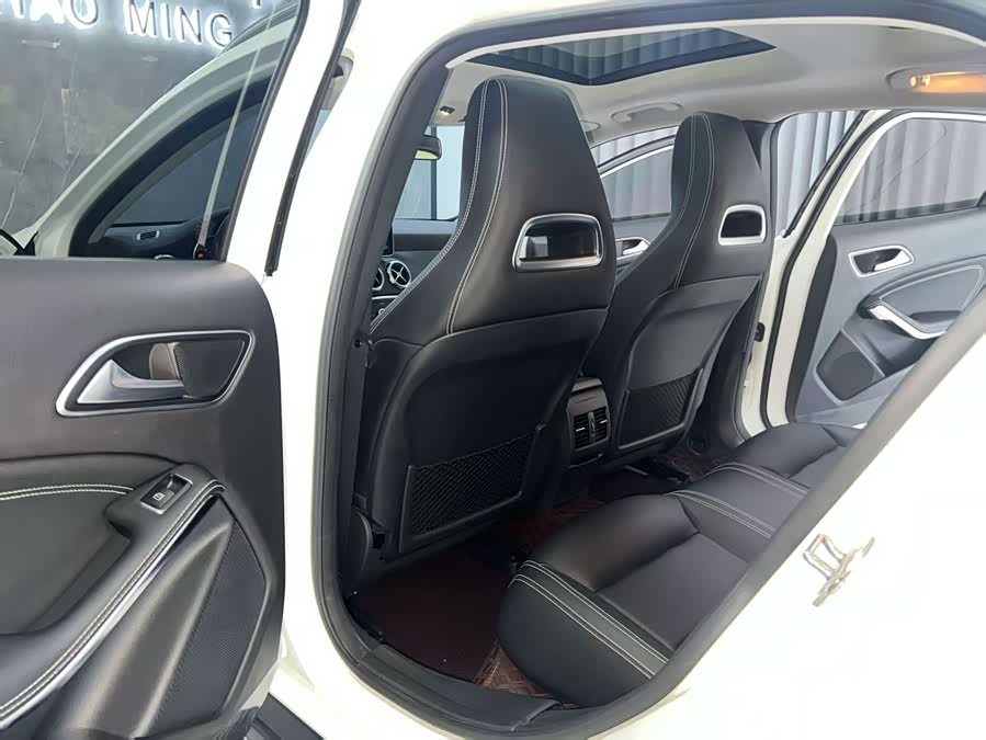 Mercedes-Benz GLA 2018, фото 9