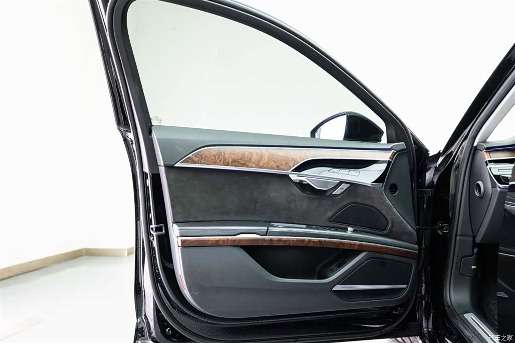 Audi A8L, 2020 8