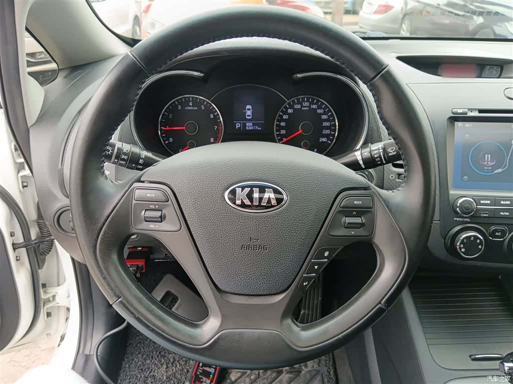 Kia K3, 2015 11