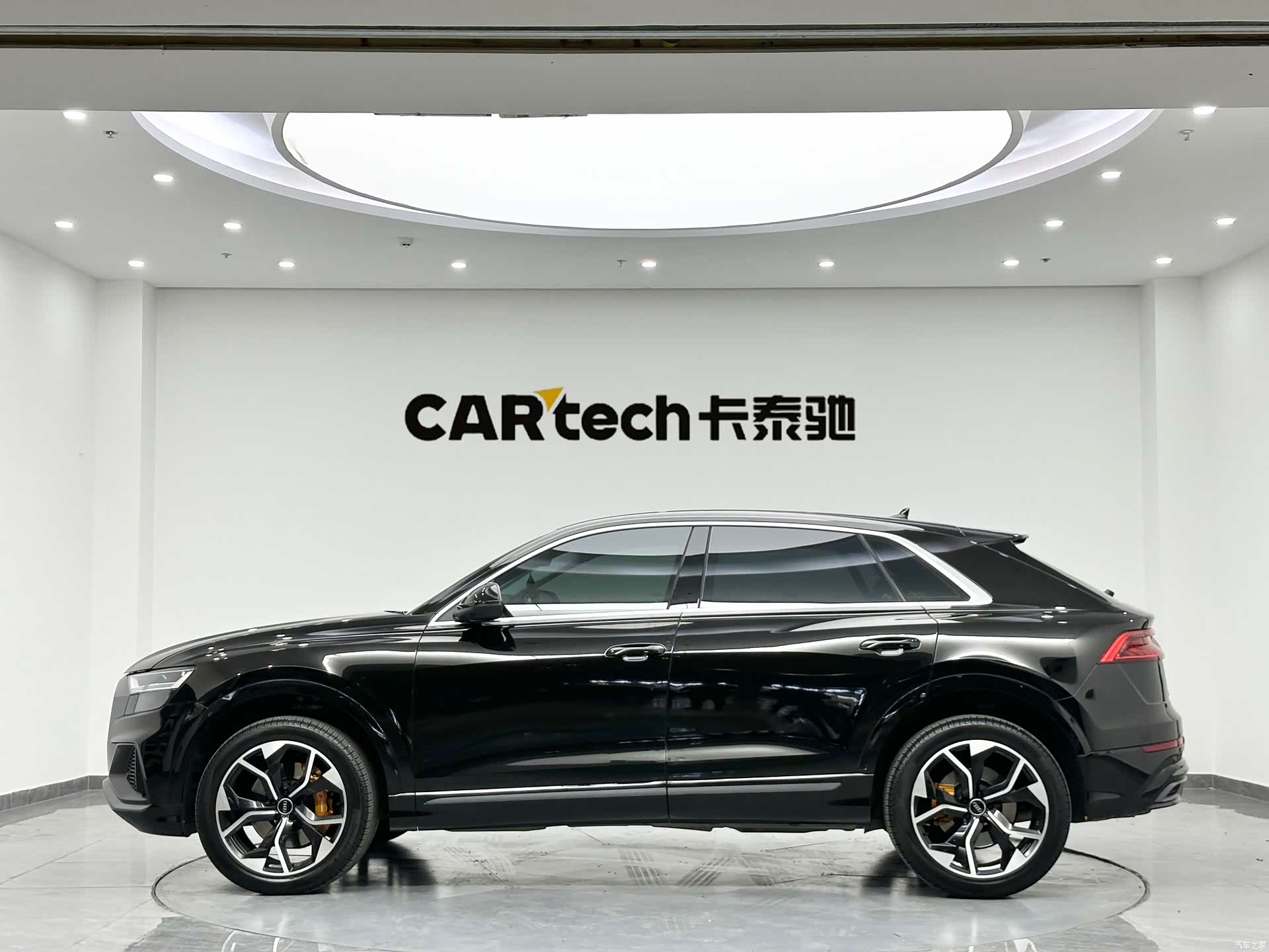 Audi Q8, 2025 все фото