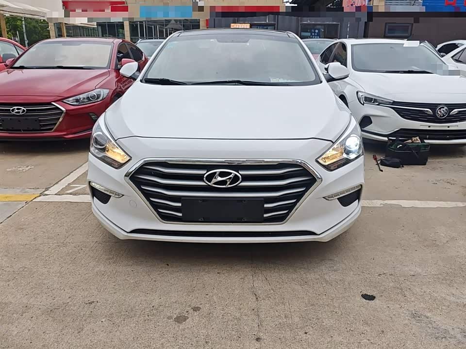 Hyundai Name picture