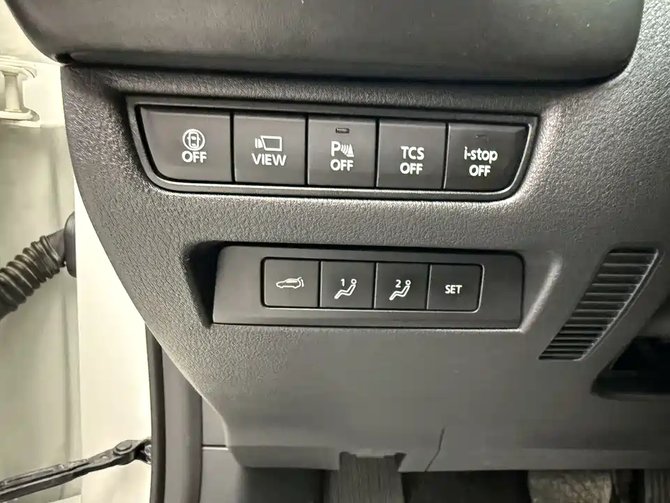 Mazda CX-50 line also