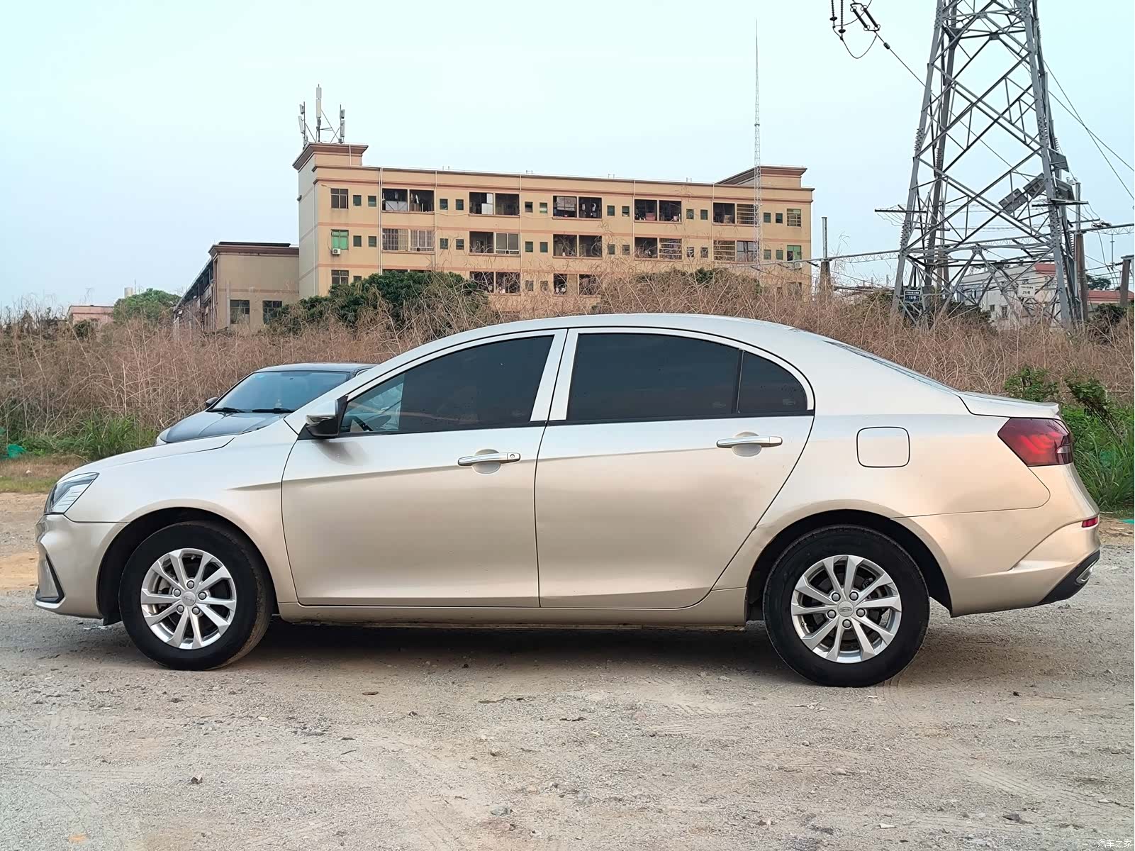 Geely Emgrand, 2021 4