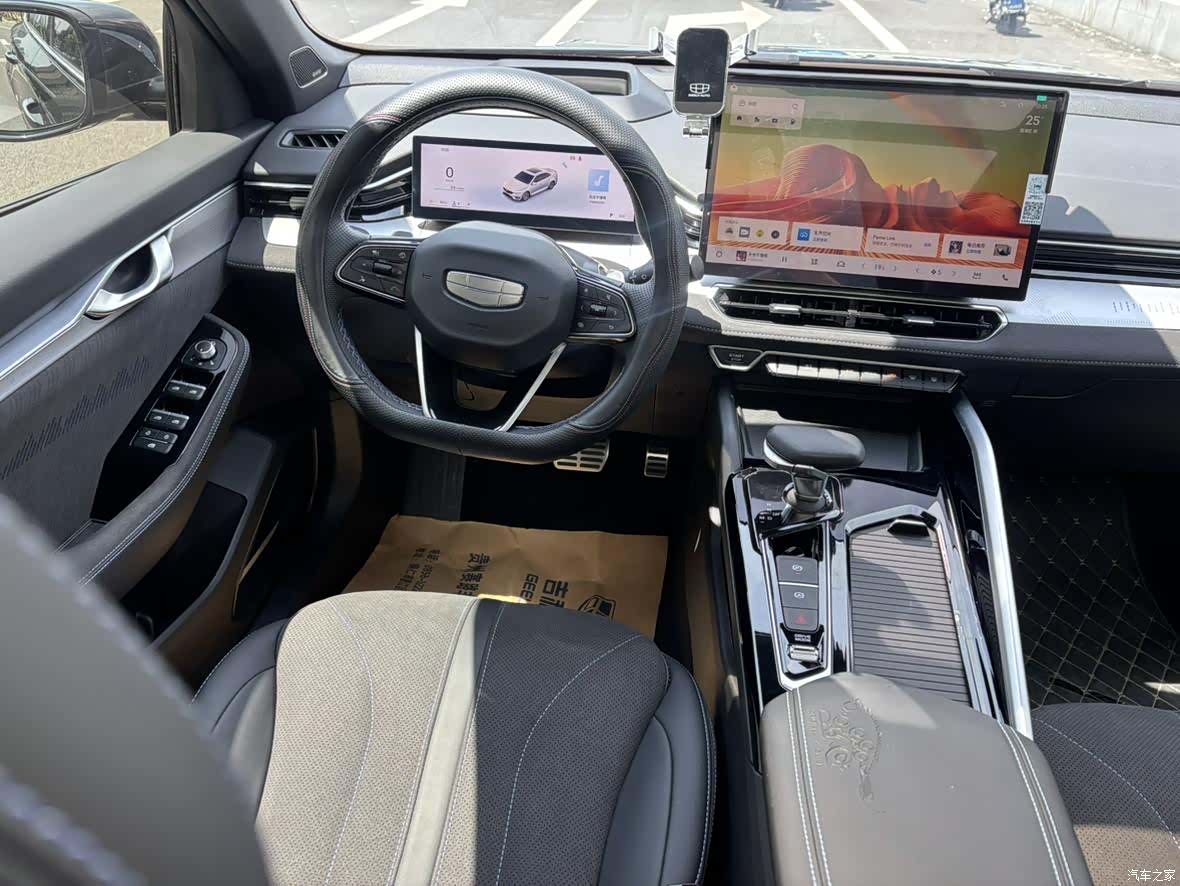 Geely Preface, 2025 7