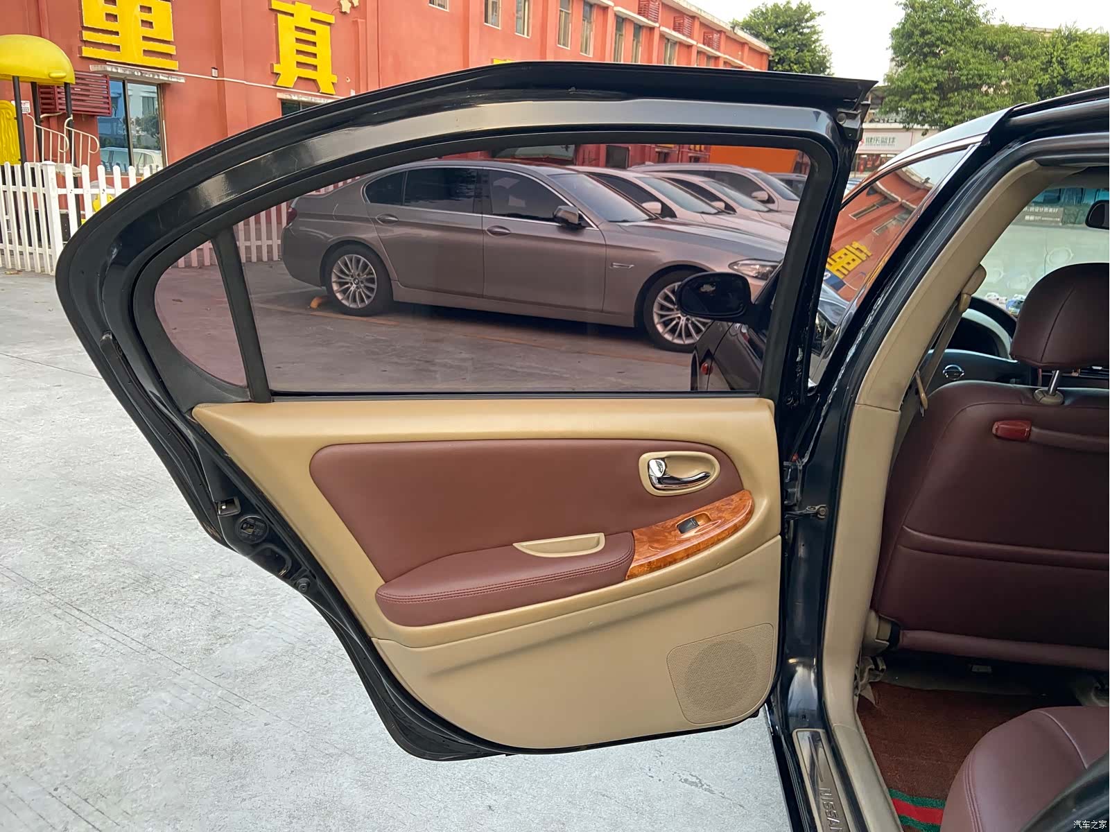 Nissan 3.0, 2005 12