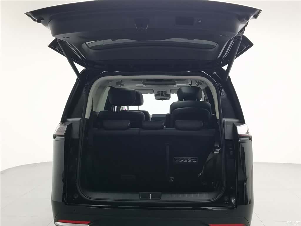 Trumpchi E8, 2024 16