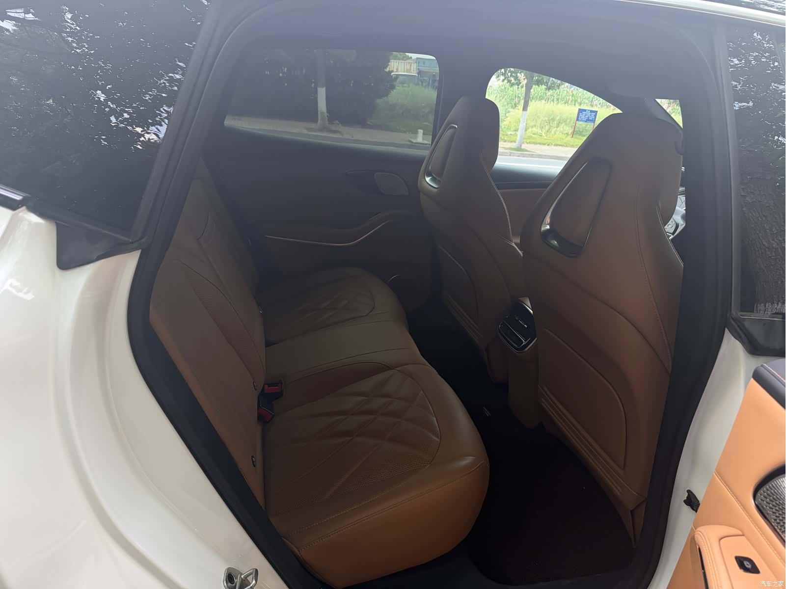 Rising Auto R7, 2023 10