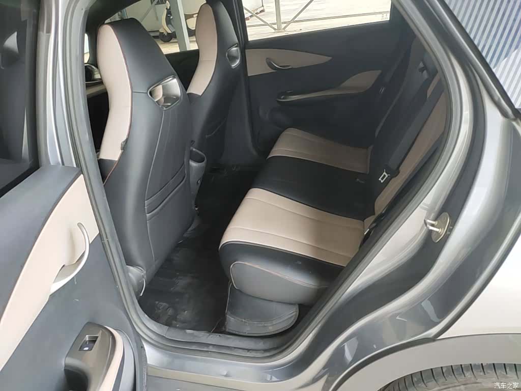 BYD Dolphin, 2023 17