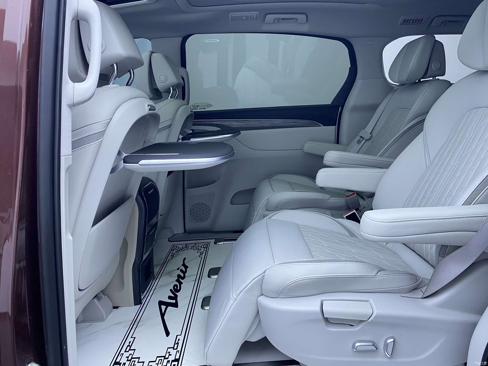 Buick GL8, 2022 8