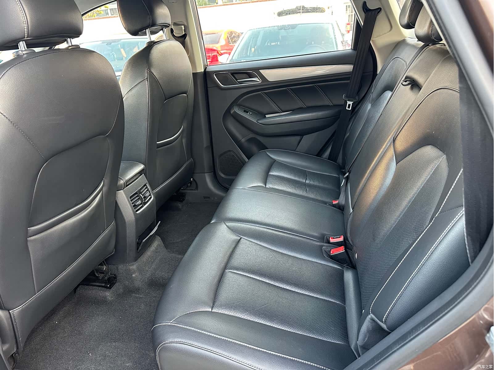 Roewe RX5, 2017 6