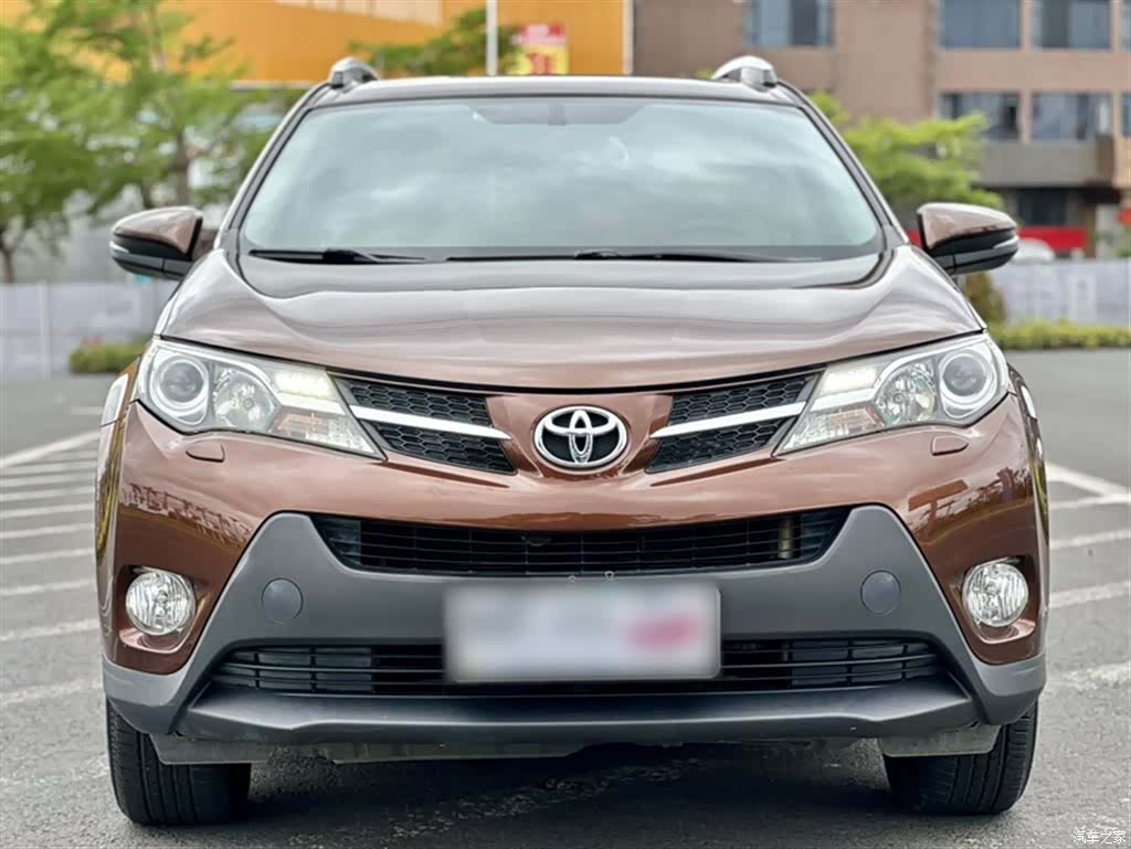 Toyota RAV4, 2014 7