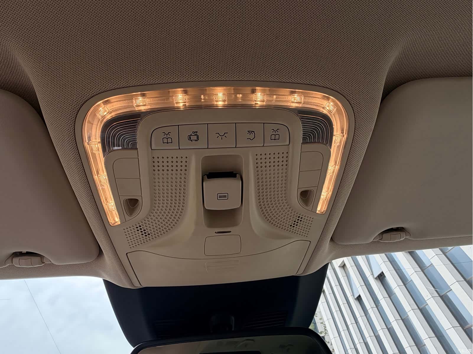 Mercedes-Benz V-Class, 2018 12