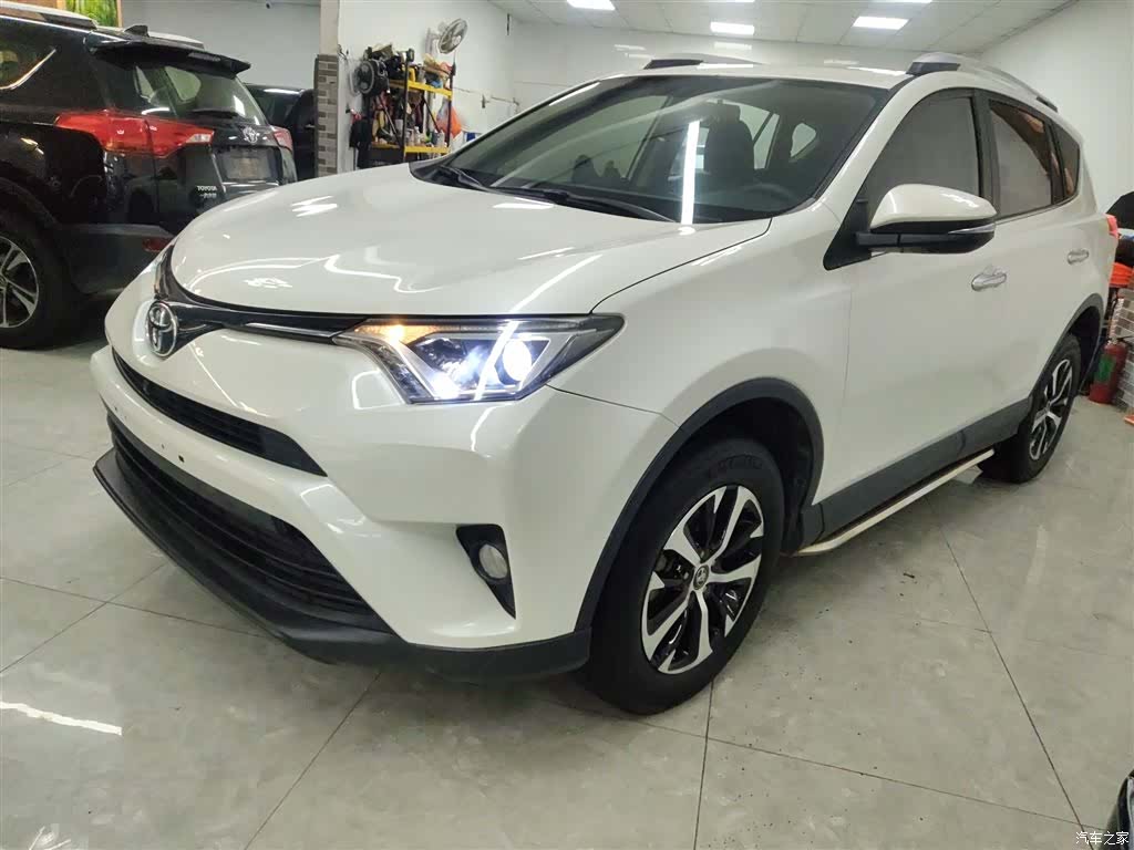 Toyota RAV4, 2017 2