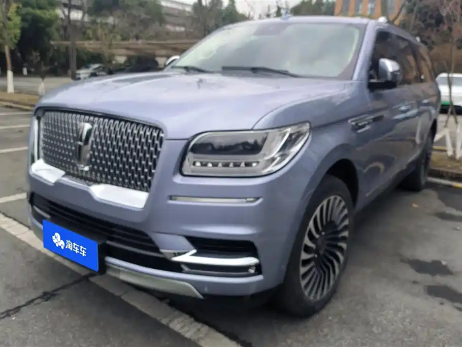 Lincoln Navigator
