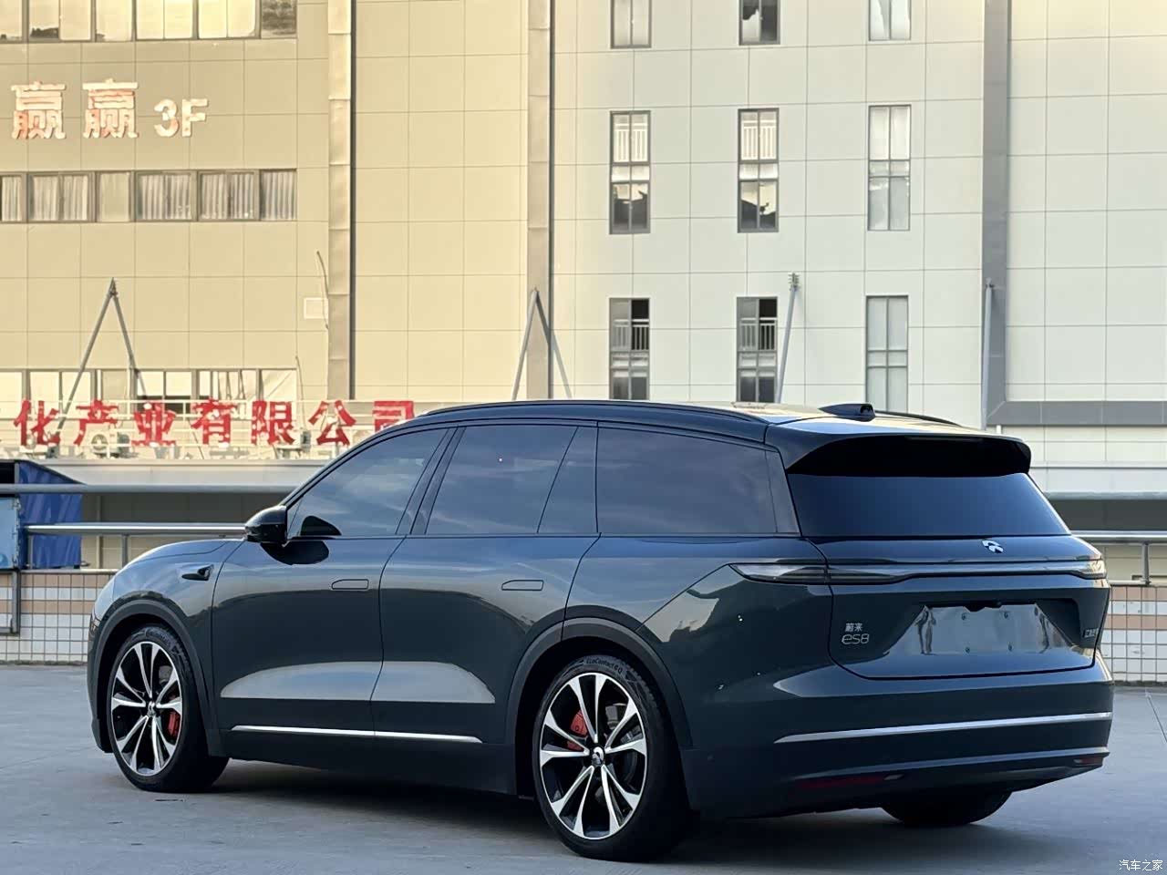 NIO ES8, 2023 9