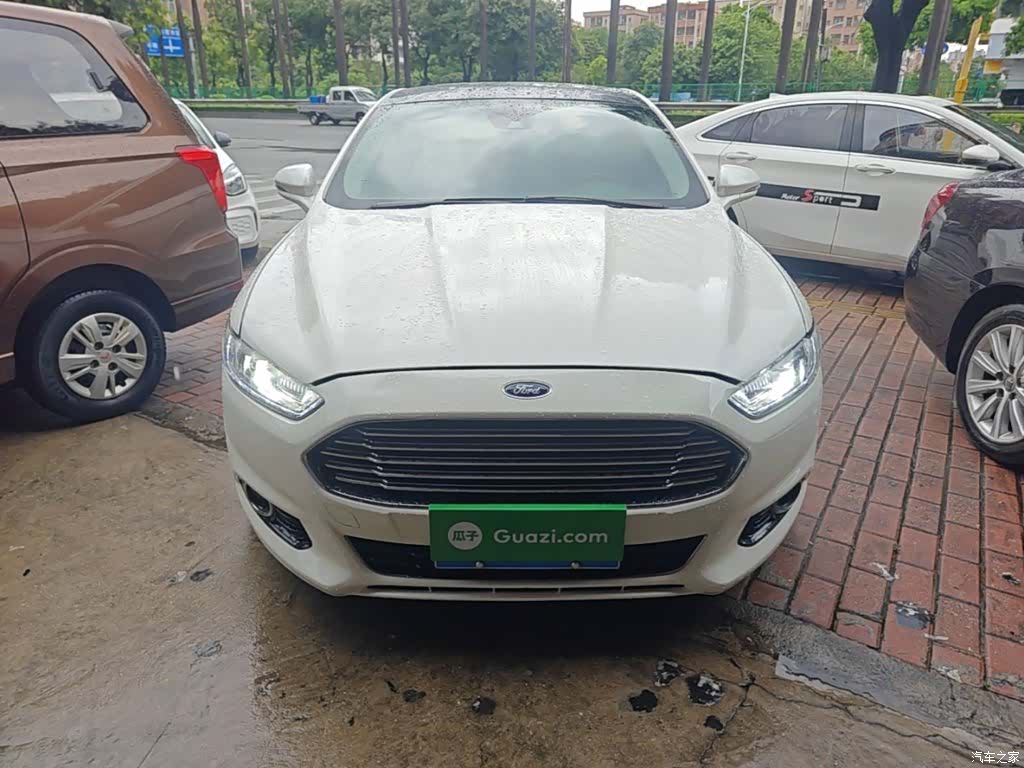 Ford Mondeo, 2015 3