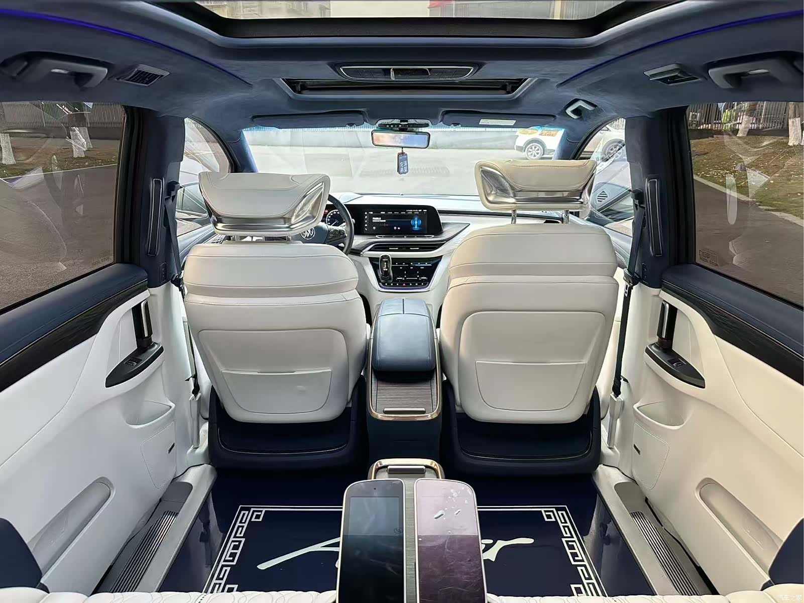 Buick GL8, 2021 все фото