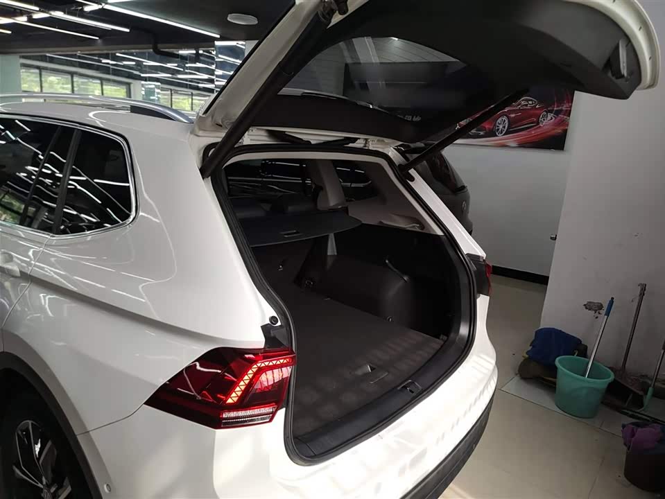 Volkswagen Tiguan L Volkswagen Tiguan L