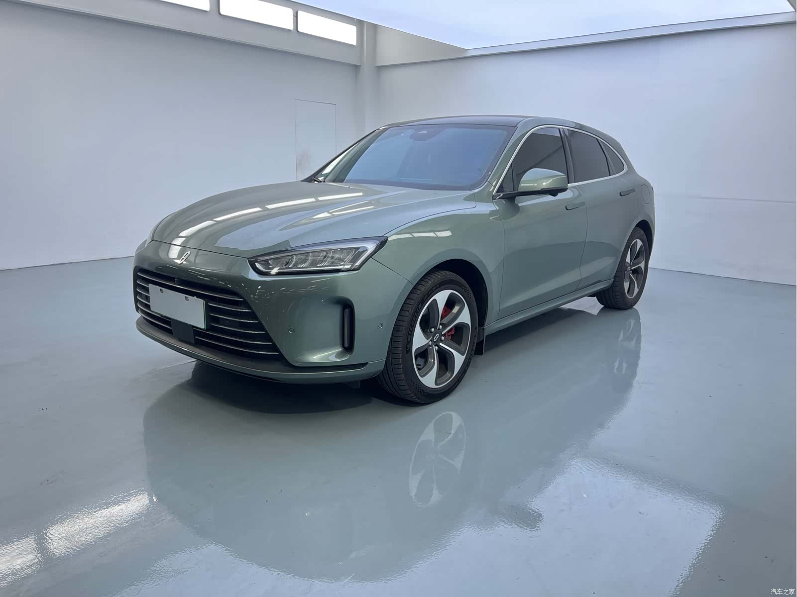 AITO M5, 2022 3